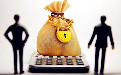 工作近10年被公司以假学历开除，法院：违法解除赔偿20万